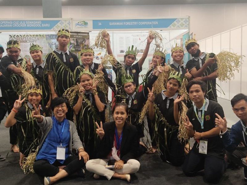 photo_6201496505987215928_y